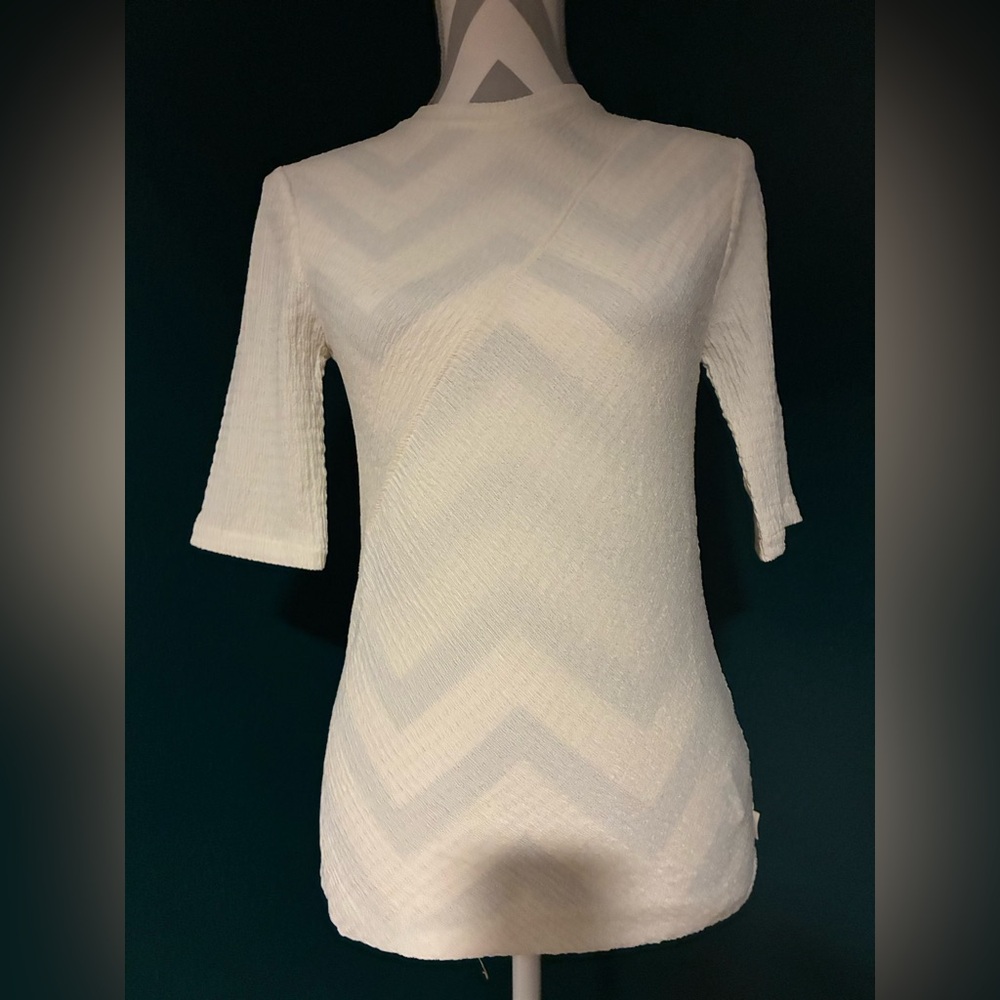 Calvin Klein NWT Off-White Textured Women's Top